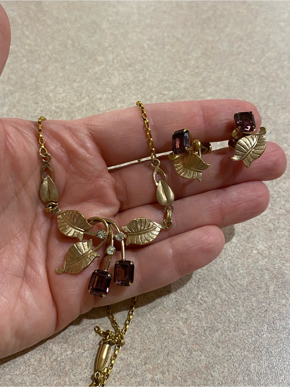 Vintage Rare Van Dell 12K GF Amethyst Necklace w/leaf Accents 16” and Earrings